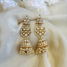 Load image into Gallery viewer, Pachi Kundan Brass White Jhumka Statement Designer Earrings
