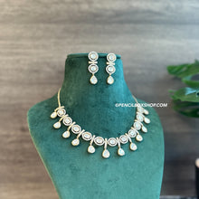 Load image into Gallery viewer, 22k gold plated Tayani Dainty Tassel Necklace set
