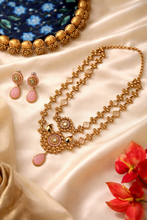 Load image into Gallery viewer, Contemporary Amrapali Kundan Natural Stone Brass Necklace set
