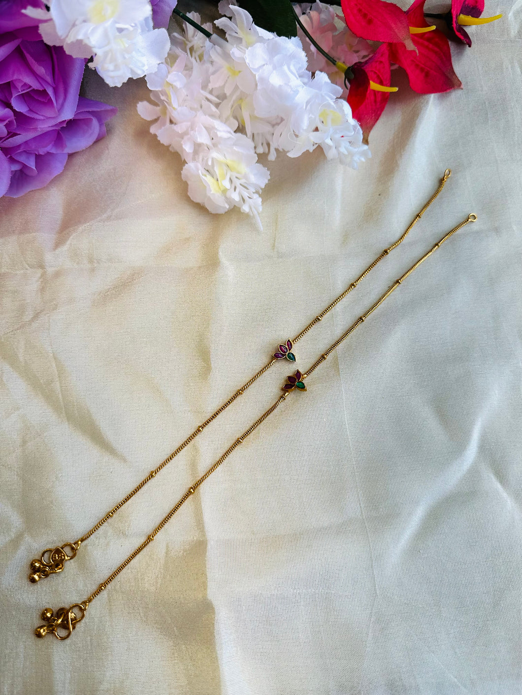 Golden LOTUS Kemp Stone Simple Dainty anklet