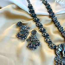 Load image into Gallery viewer, German Silver Elephant Ganesha Green Stone necklace set
