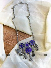 Load image into Gallery viewer, Afghani Real Mirror Ghungroo Navratri Pendant Necklace
