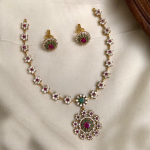 Load image into Gallery viewer, Cz dainty ethnic Temple Necklace set
