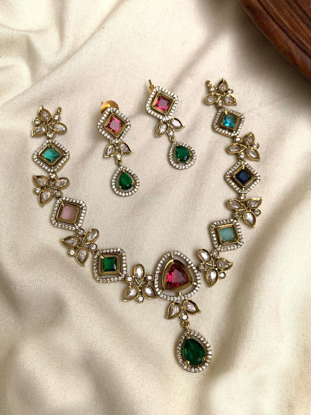 Multicolor Uncut Golden Cz Premium Flower Ethnic Temple necklace set