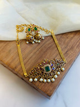 Load image into Gallery viewer, Multicolor Kemp Stone premium Quality Flower design Choker necklace set for women
