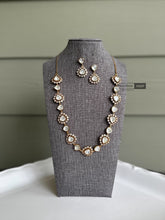 Load image into Gallery viewer, Medium Length elegant moissanite Stone Necklace set
