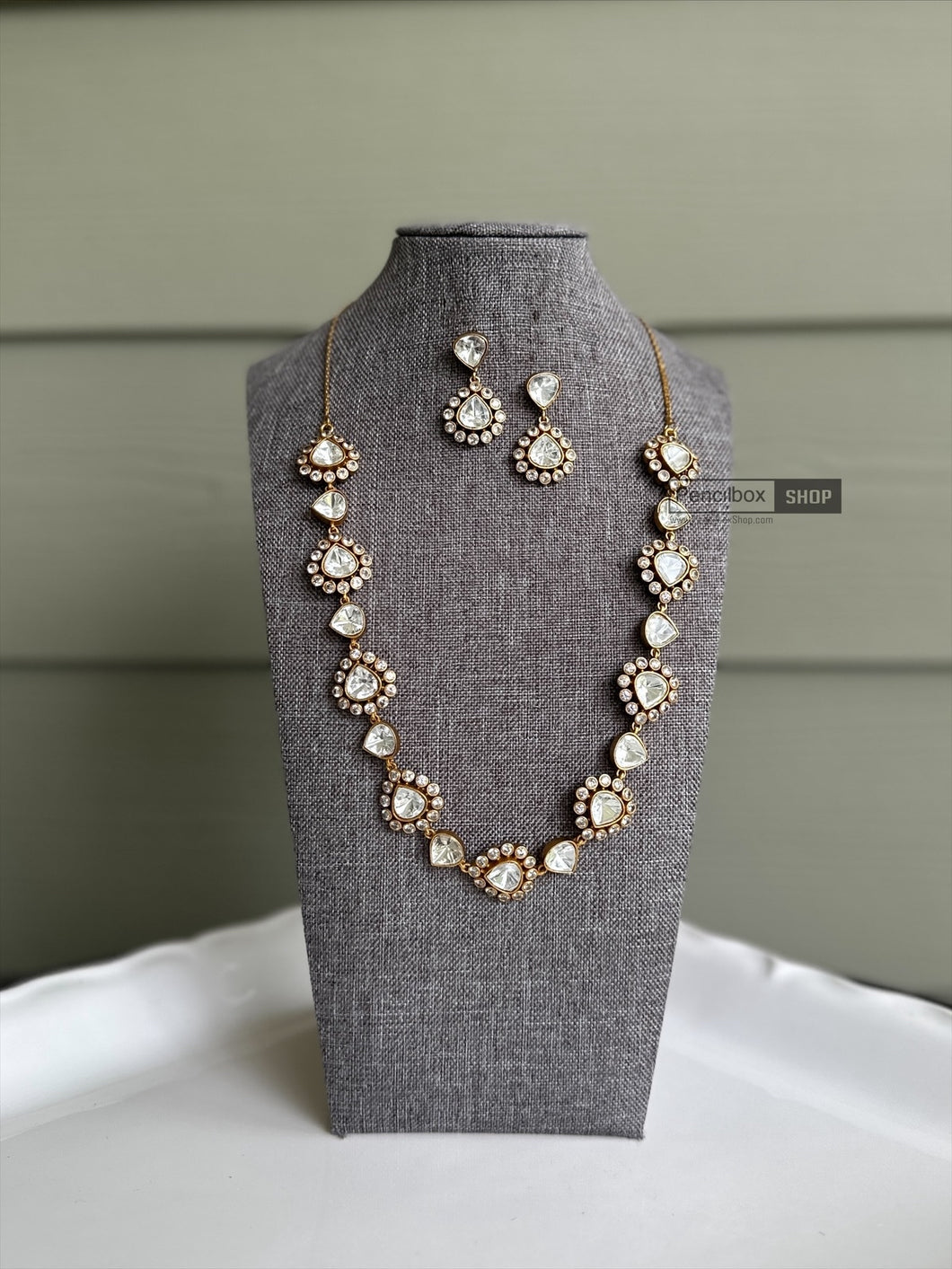 Medium Length elegant moissanite Stone Necklace set