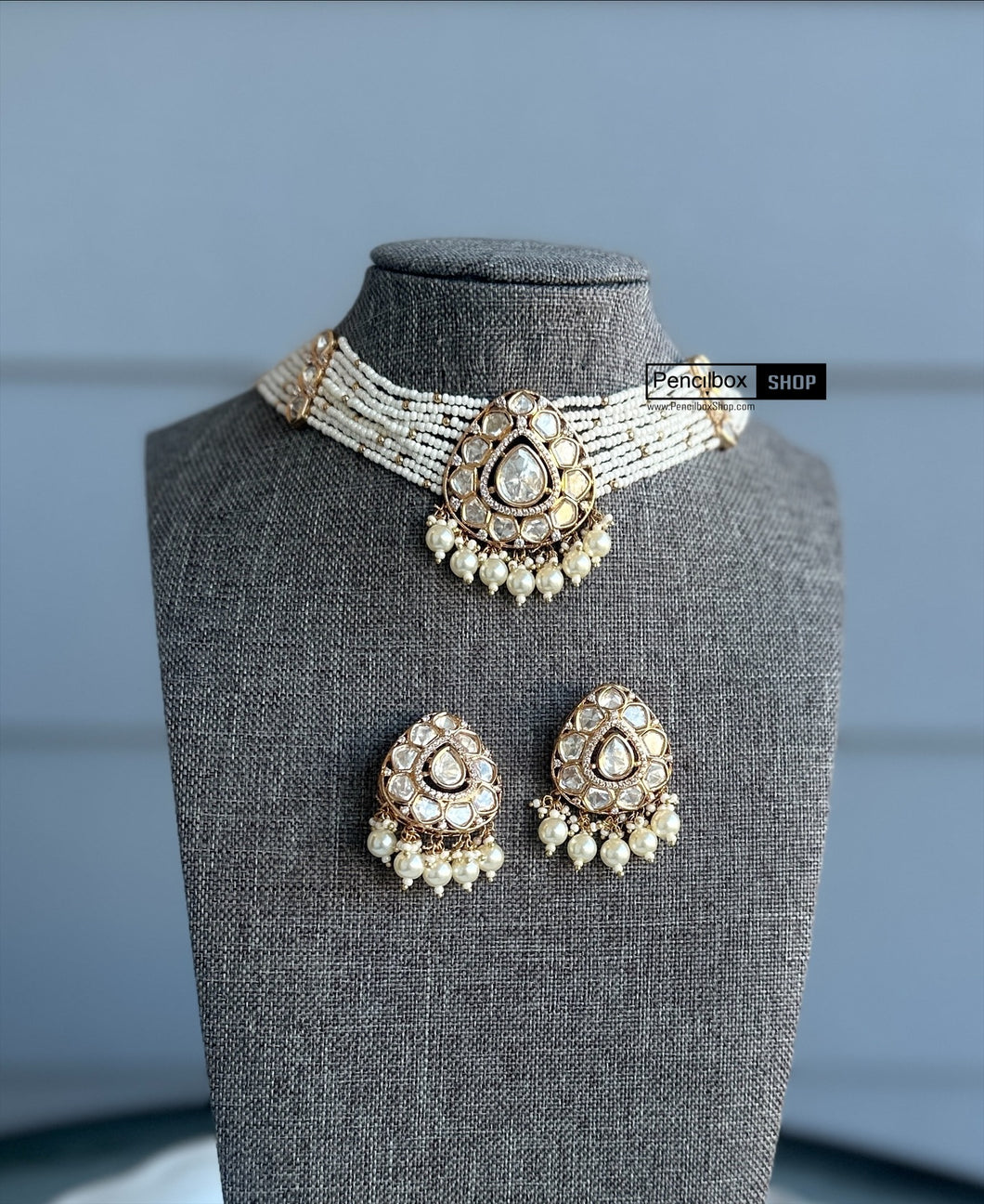 White Tayani 22k gold plated Choker Dainty necklace set