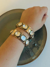 Load image into Gallery viewer, UNCUT KUNDAN silver Foiled Openable  Bangle set
