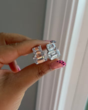 Load image into Gallery viewer, Sara Ali Khan Two stone Solitaire celeb Earrings

