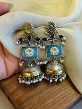 Load image into Gallery viewer, Alia Inspired German silver Pachi Pearl Jhumka Earrings
