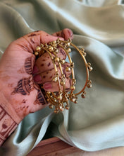 Load image into Gallery viewer, Antique Thin Set of 4 Ghungroo Bangles set
