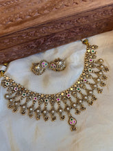 Load image into Gallery viewer, Heritage Rajwadi Green Ruby Designer Statement Necklace set
