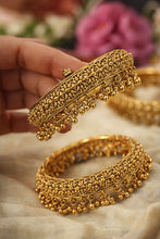 Load image into Gallery viewer, Rajwadi Gold Looking Hanging Beads Openable Bangle

