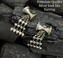 Load image into Gallery viewer, 4 pc Combo Offer Of Daily wear Earrings

