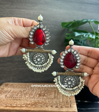 Load image into Gallery viewer, German silver Pearl Kundan curved Earrings
