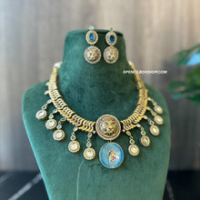 Load image into Gallery viewer, Jaguar Blue tassel Antique Statement Necklace set
