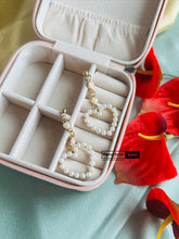 Load image into Gallery viewer, Heart White pearl Earrings IDW
