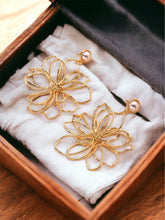 Load image into Gallery viewer, Pearl Golden Big Flower Earrings IDW
