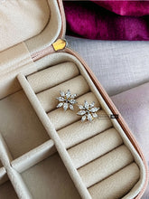 Load image into Gallery viewer, Small Dainty American diamond White Flower Stud Earrings
