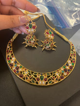 Load image into Gallery viewer, Multicolor Navratna Real Kemp stone Necklace set
