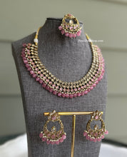 Load image into Gallery viewer, Pink Polki Pearl kundan Polki Necklace set with Maangtikka
