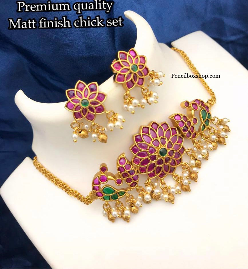 Multicolor peacock Flower Kemp Stone Choker Necklace set