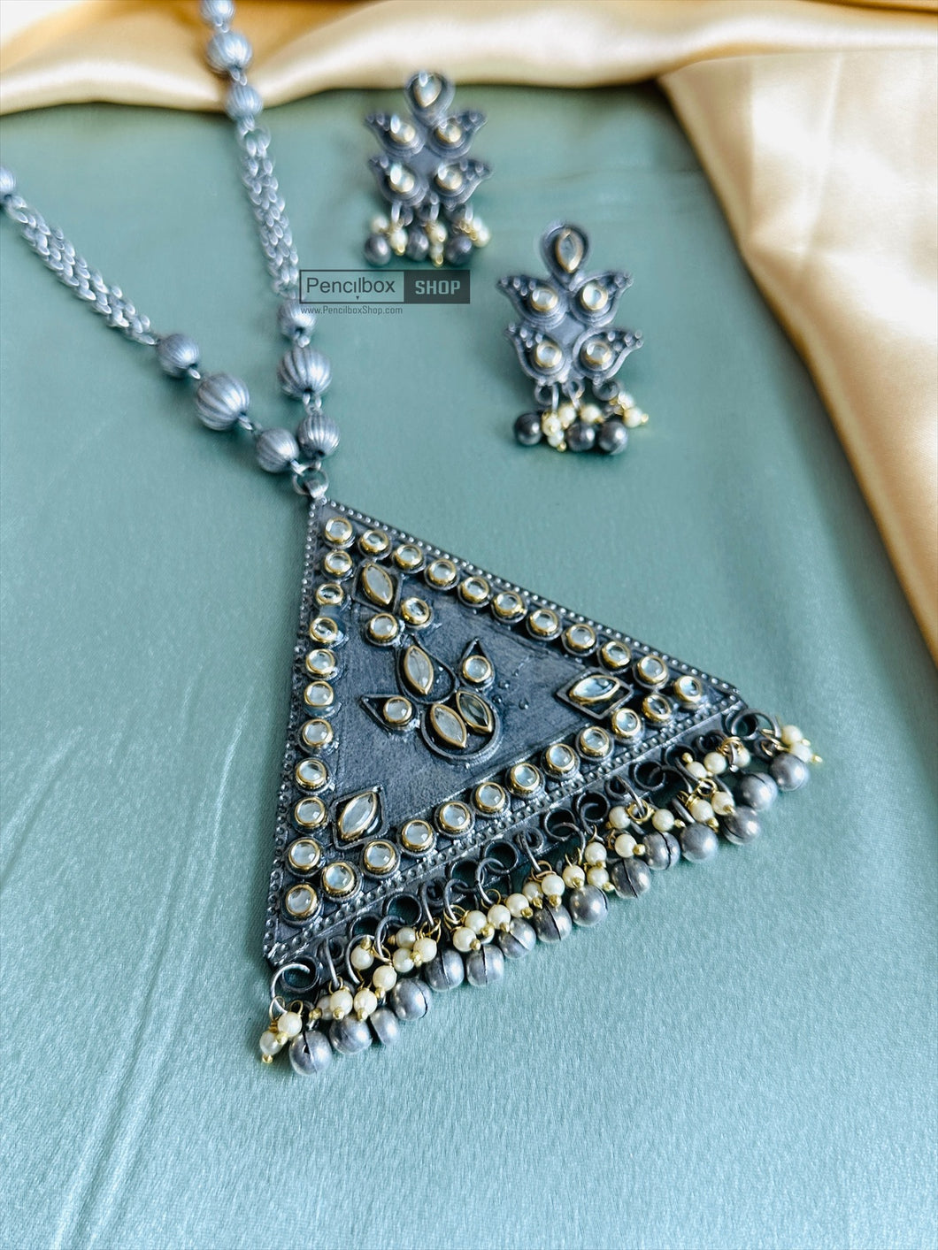 White Kundan Triangle  Stone Big Pendant Oxidised Afghani Necklace set