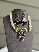 Load image into Gallery viewer, German Silver Elephant Pachi Kundan choker necklace set
