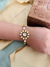 Load image into Gallery viewer, Kundan Back Meenakari Flower Openable bangle kada
