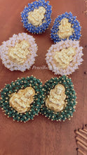 Load and play video in Gallery viewer, Lakshmi Kundan Studs Earrings With Pearls
