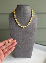 Load image into Gallery viewer, Single line Round Back side Meenakari Kundan Necklace set Radhika
