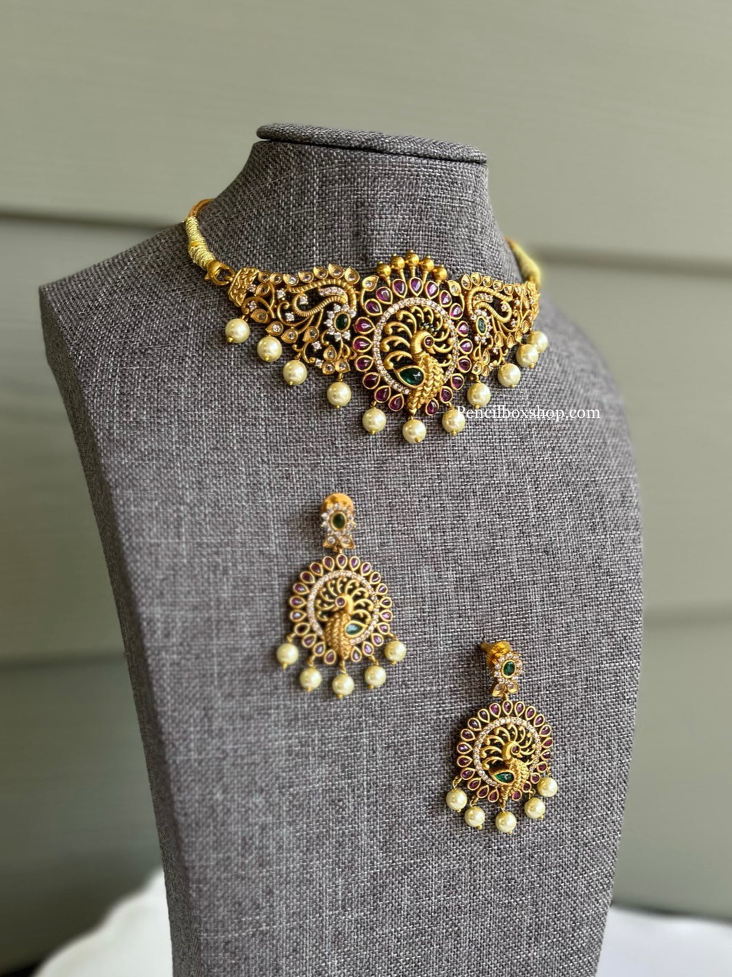 Multicolor Kemp Stone Peacock cz premium Quality Flower design Choker necklace set for women