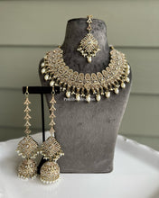Load image into Gallery viewer, Premium Quality Statement Designer Polki Kundan Inaaya Necklace set with Maangtikka
