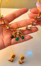 Load image into Gallery viewer, Real Kemp Stone peacock Premium Quality Hasli Necklace set
