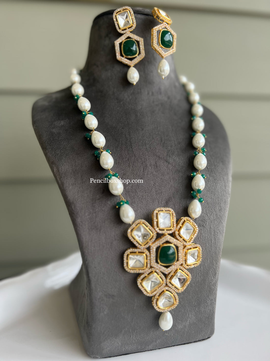 Uncut Kundan Green Long mala Necklace set