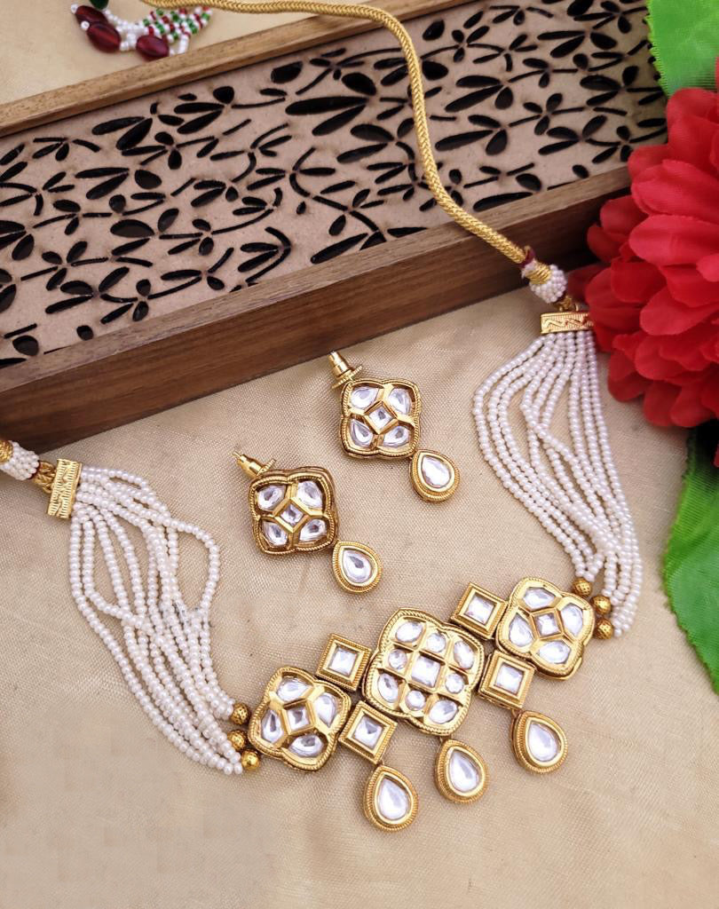 Pearl Golden kundan Choker necklace set