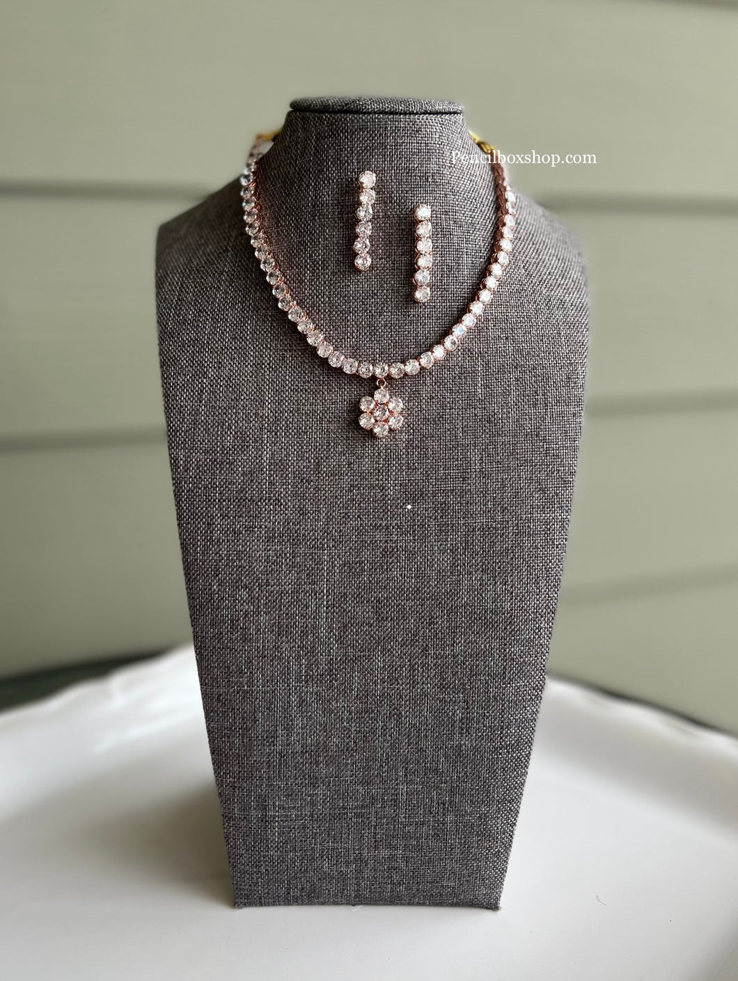 Rose Gold Simple Flower Diamond Look Necklace set