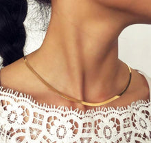 Load image into Gallery viewer, Flat snake Bone chain women necklace

