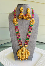 Load image into Gallery viewer, Premium quality Real Kemp Stone  Dancing Krishna Pendant and unique pattern Necklace set
