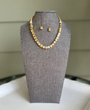 Load image into Gallery viewer, Single line Small Square Back Side Meenakari Kundan Necklace set
