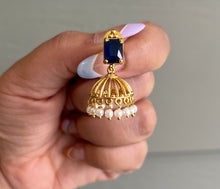 Load image into Gallery viewer, Gold matte finish Jhumka Earrings
