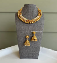 Load image into Gallery viewer, Pearl Golden Simple Dainty Golden Necklace set
