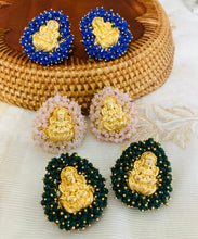 Load image into Gallery viewer, Lakshmi Kundan Studs Earrings With Pearls
