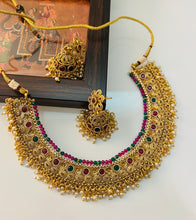 Load image into Gallery viewer, Dainty Simple Ruby Green  Kundan Gold matte Finish Beads Necklace set
