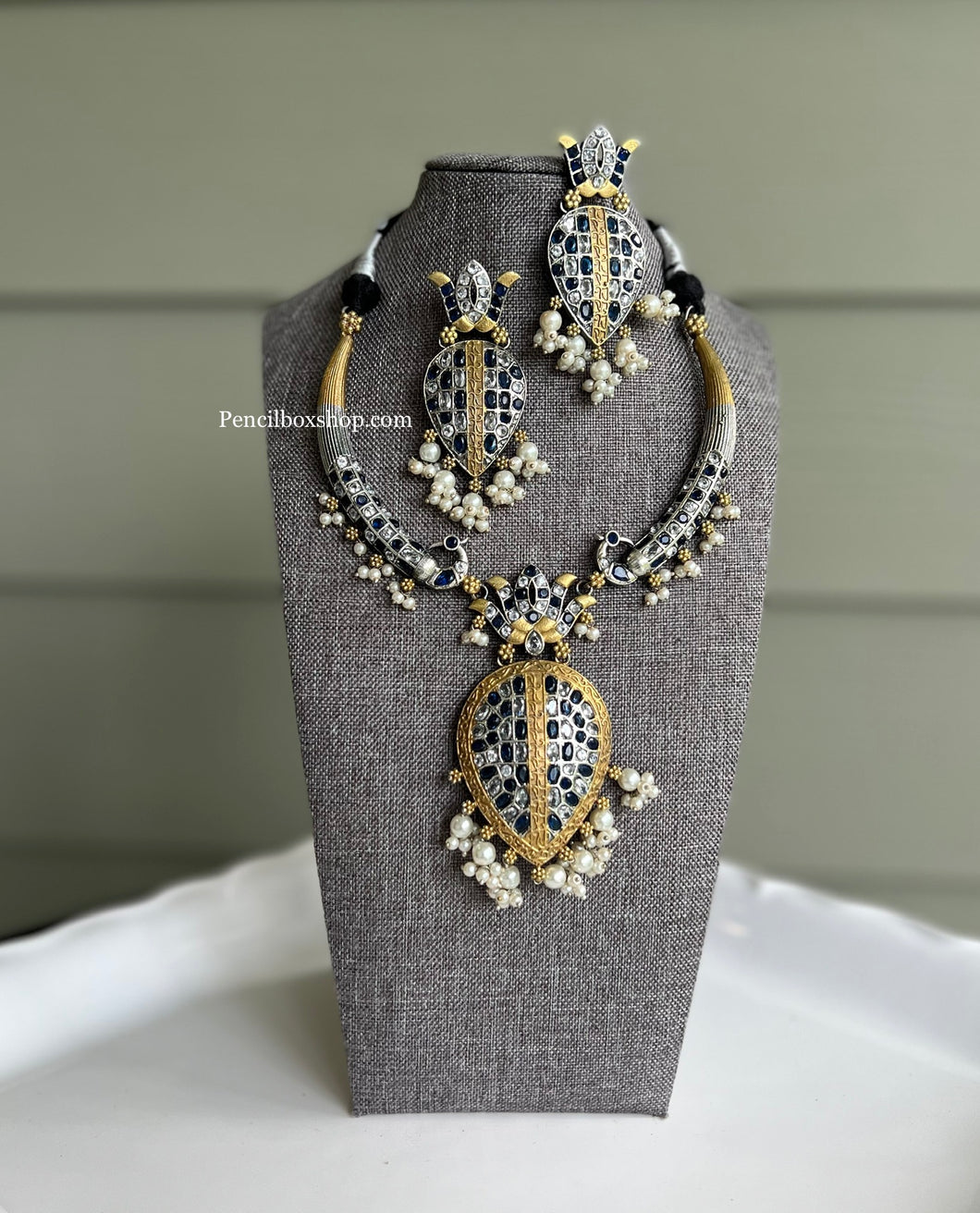 German silver Lookalike Dual tone Peacock Lotus Hasli Necklace set