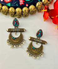 Load image into Gallery viewer, German silver Dual Tone multicolor pearl Drop Drop Earrings
