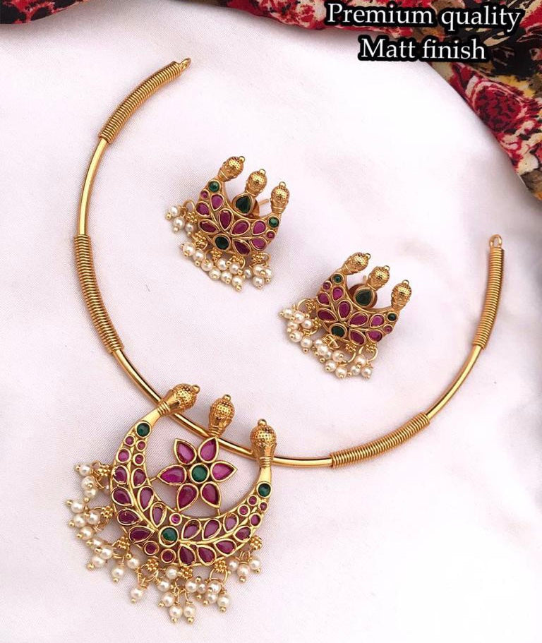 Semi Circle Temple Multicolor Kemp Hasli Necklace set