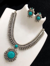 Load image into Gallery viewer, German Silver kohlapuri Bird Style Necklace set
