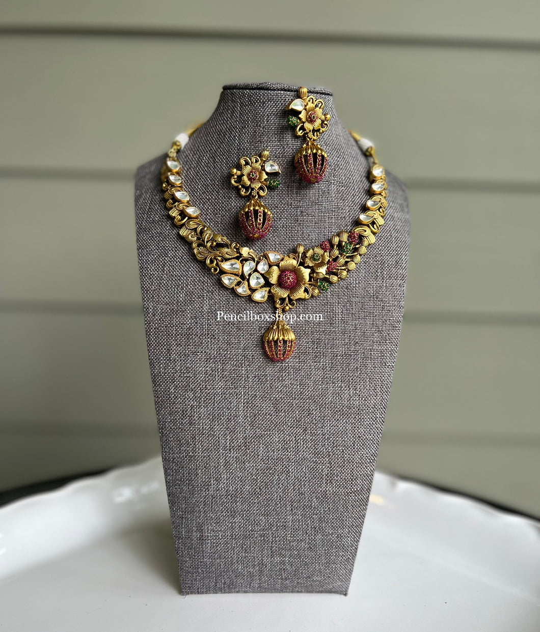Dainty Silver Foiled Kundan Multicolor Real Kemp Stone Cz Stone Flower  necklace set